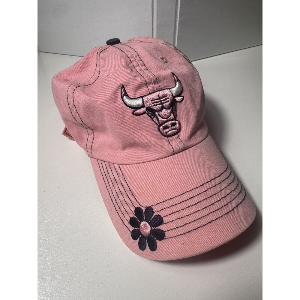 Chicago Bulls Pink women's Hat embroidered corner flower Adjustable